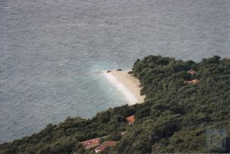 Plaža i park-šuma Dugi rat u Brelima